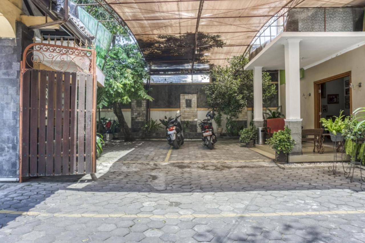 Reddoorz Syariah @ Raya Tajem Maguwo Hotel Kalasan Exterior foto